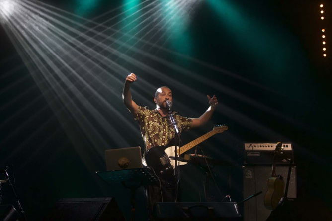 Lucas Santtana au Palaxa<br>Les photos<br />