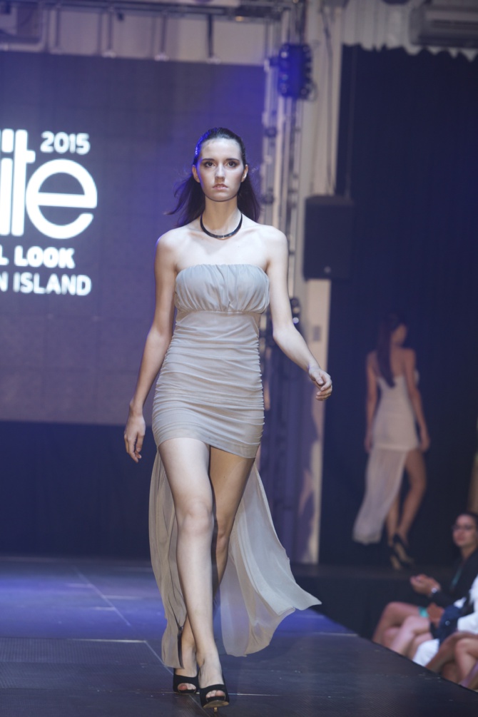 Elite Model Look Reunion Island 2015: un tableau d'ouverture tout en fluidité Elite Model Look Reunion Island 2015: un tableau d'ouverture tout en fluidité