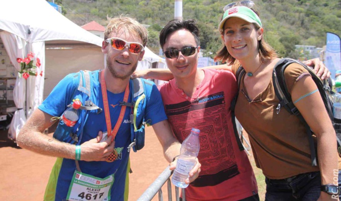 Alexis Vincent accueilli comme il se doit sur la ligne d'arrivée.