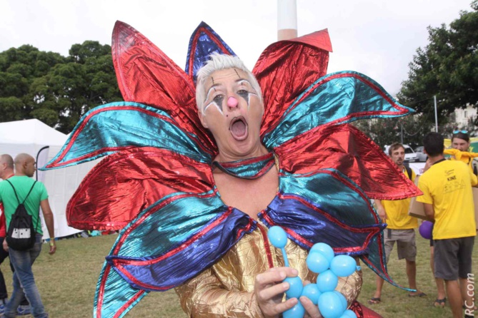 Winnie Binny toujours présente pour faire la fête. Winnie Binny toujours présente pour faire la fête.