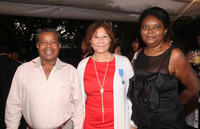 Christian et Céline Trémoulu, gérants du snack restaurant O2C à Saint- Pierre Christian et Céline Trémoulu, gérants du snack restaurant O2C à Saint- Pierre