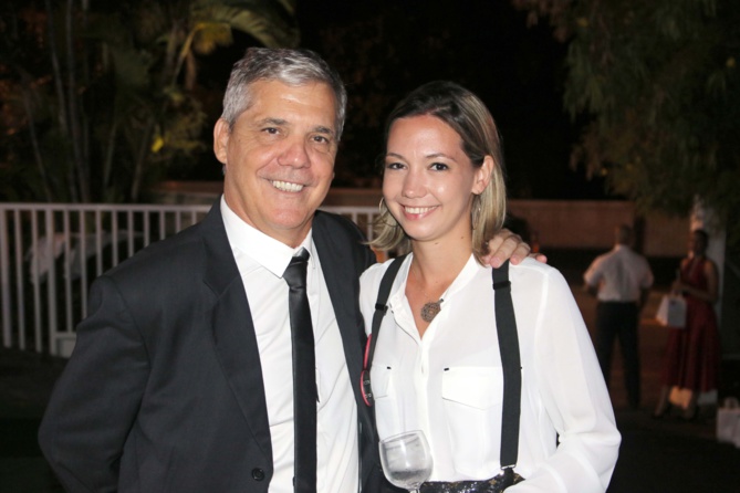 Luis et sa fille qui travaille à Havas Réunion Luis et sa fille qui travaille à Havas Réunion