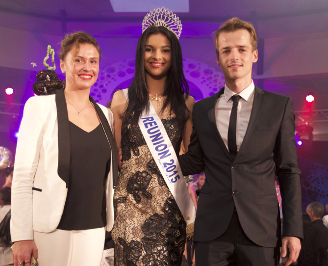 Azuima Issa avec Antoine Koehler, champion du monde de coiffure, et sa collaboratrice
