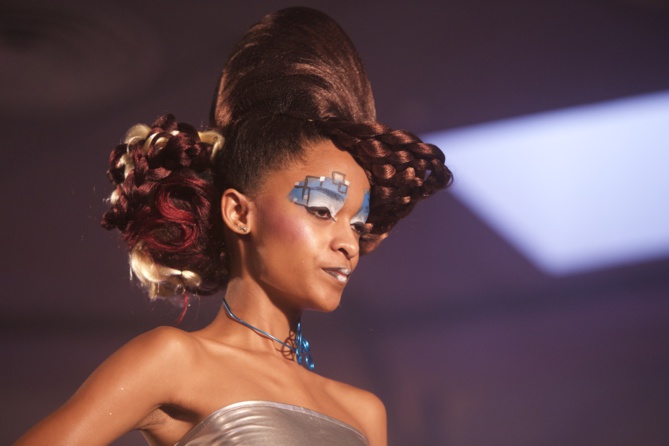 Show coiffure à la Plaine des Cafres<br>"La tête dans les étoiles" Show coiffure à la Plaine des Cafres<br>"La tête dans les étoiles"