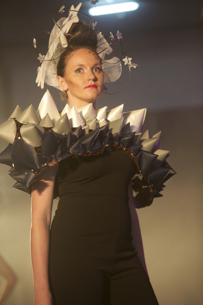 Show coiffure à la Plaine des Cafres<br>"La tête dans les étoiles" Show coiffure à la Plaine des Cafres<br>"La tête dans les étoiles"