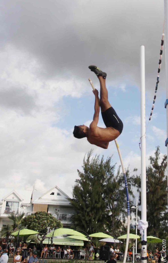 Le jeune Radj, grand espoir de la perche Réunionnaise Le jeune Radj, grand espoir de la perche Réunionnaise