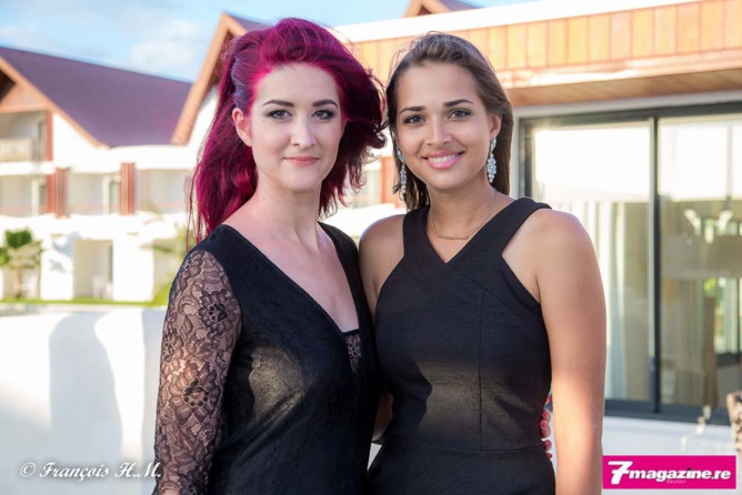 Hélène Clément et Anne-Gaëlle Laterrière, 1ère dauphine de Miss Réunion 2014 Hélène Clément et Anne-Gaëlle Laterrière, 1ère dauphine de Miss Réunion 2014