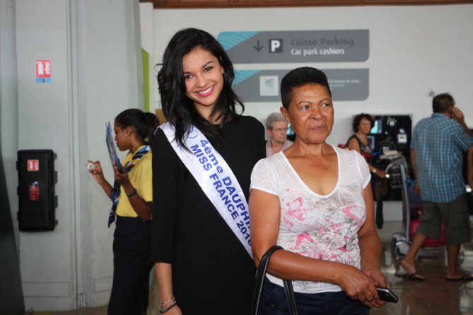 Azuima Issa, dauphine de Miss France, de retour sur l'île Azuima Issa, dauphine de Miss France, de retour sur l'île