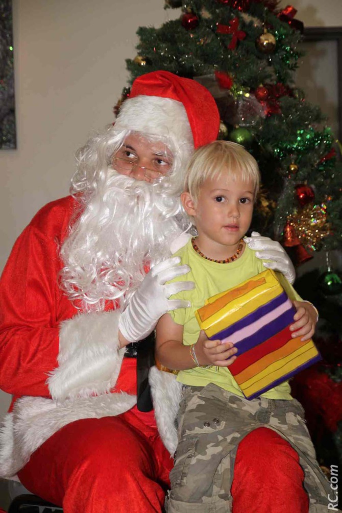 Le Père Noël Un ti marmaille Un sourire<br>Opération réussie! 