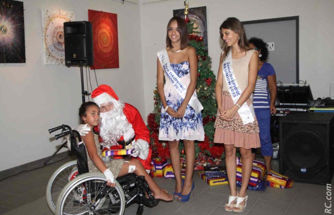 Le Père Noël Un ti marmaille Un sourire<br>Opération réussie! 