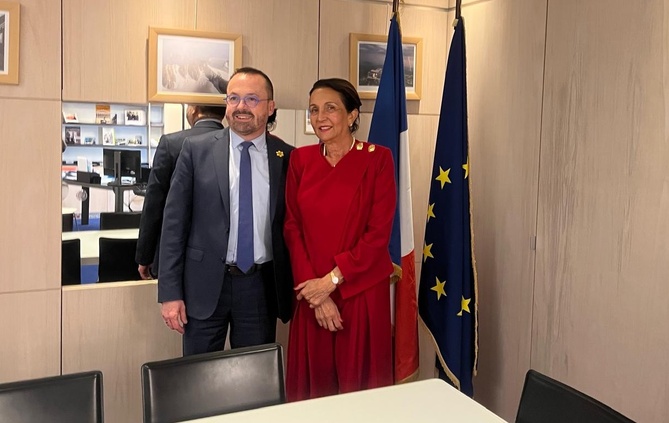 Rencontre de La Présidente de Région avec le ministre de la Santé Rencontre de La Présidente de Région avec le ministre de la Santé