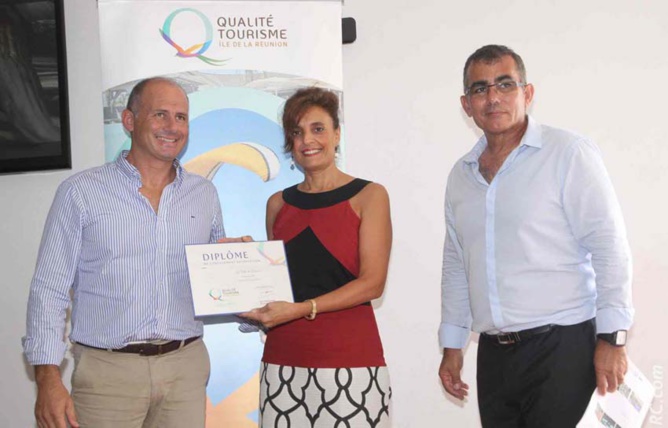 La Villa des Cannes (Chambre d'hôtes) à Sainte-Marie La Villa des Cannes (Chambre d'hôtes) à Sainte-Marie