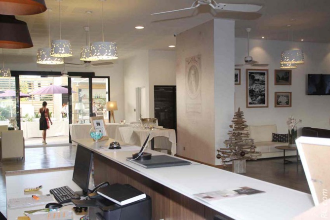 C'est ici que l'on vous accueille, dés votre arrivée C'est ici que l'on vous accueille, dés votre arrivée