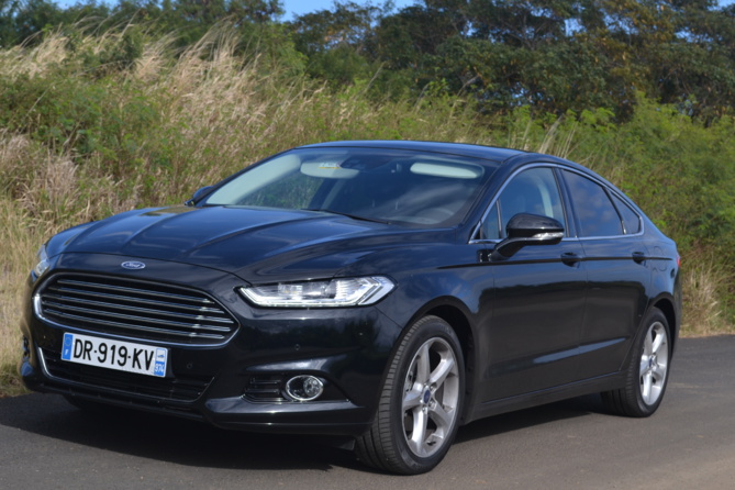 Une ligne moderne pour cette grande berline Une ligne moderne pour cette grande berline