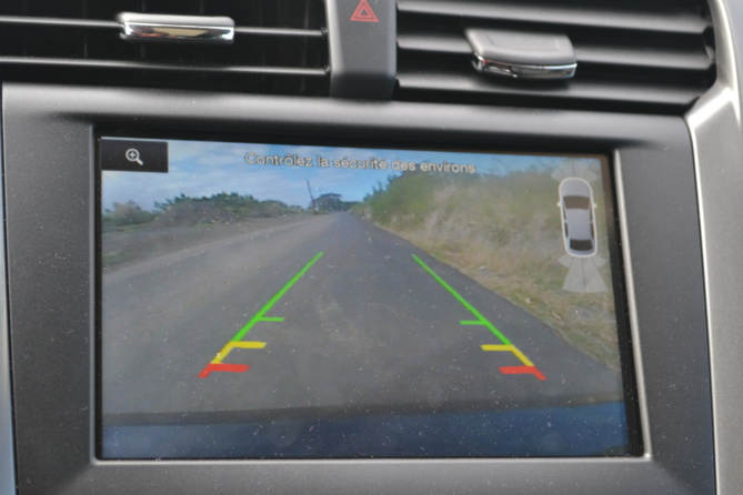 ... et caméra de recul ... et caméra de recul