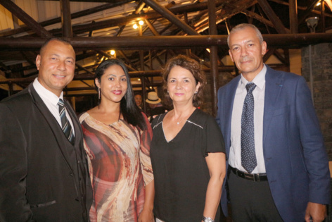 Julian Maillot et son épouse, Jean-François Lebon et son épouse Julian Maillot et son épouse, Jean-François Lebon et son épouse