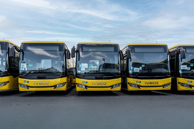 Inauguration des nouveaux véhicules - Car Jaune Inauguration des nouveaux véhicules - Car Jaune