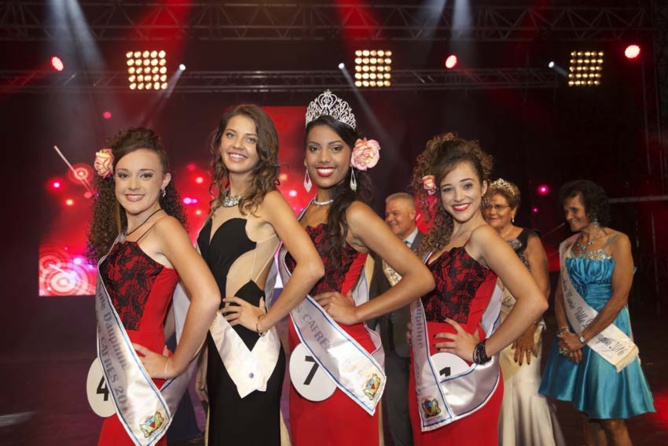 Les lauréates avec Floriane Gonthier Les lauréates avec Floriane Gonthier