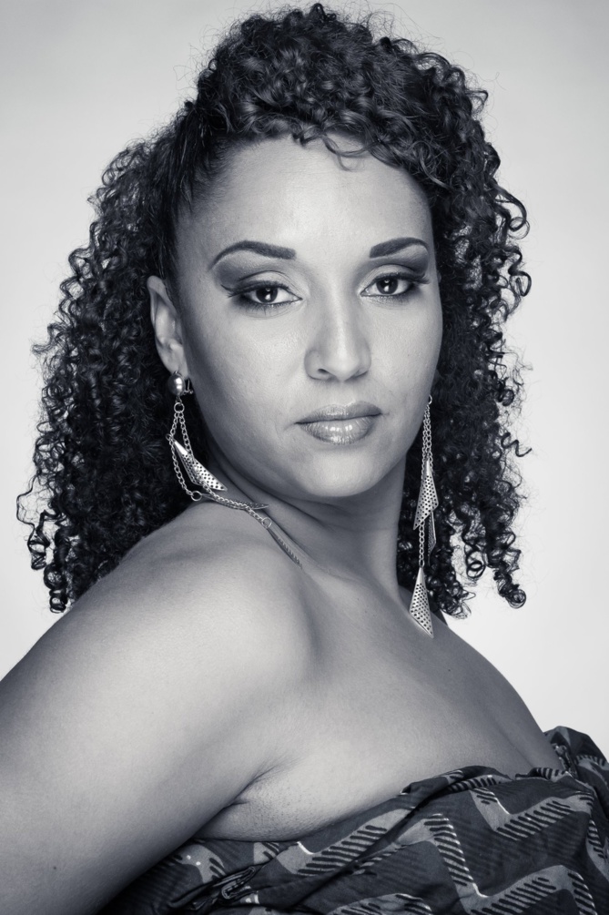 K’role<br>Animatrice sur Télé Kréol et chanteuse! K’role<br>Animatrice sur Télé Kréol et chanteuse!