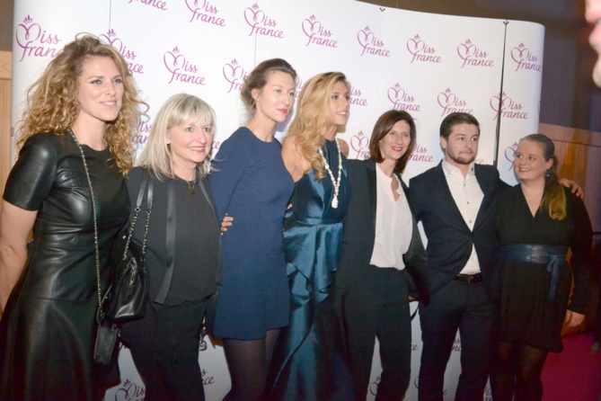 Camille Cerf avec sa famille et ses amis Camille Cerf avec sa famille et ses amis