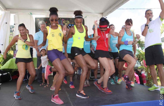 Un p'tit coup de Kuduro pour clôturer la matinée. Elles ne sont pas fatiguées les filles...