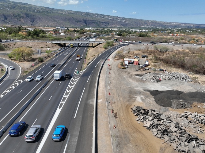 Travaux sous l’échangeur de Cambaie : fluidifier à nouveau la RN1 Travaux sous l’échangeur de Cambaie : fluidifier à nouveau la RN1