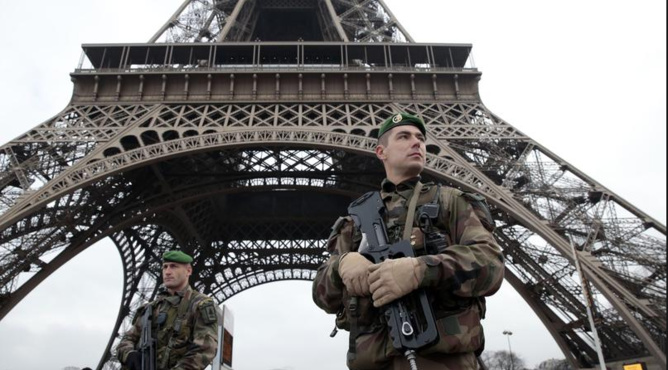 Les prédictions de Jocelyn pour 2016 <br>C'est pas la joie! Les prédictions de Jocelyn pour 2016 <br>C'est pas la joie!