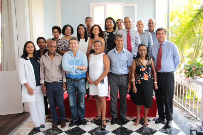 Une partie des élus de l'équipe de Nassimah Dindar au Conseil Départemental