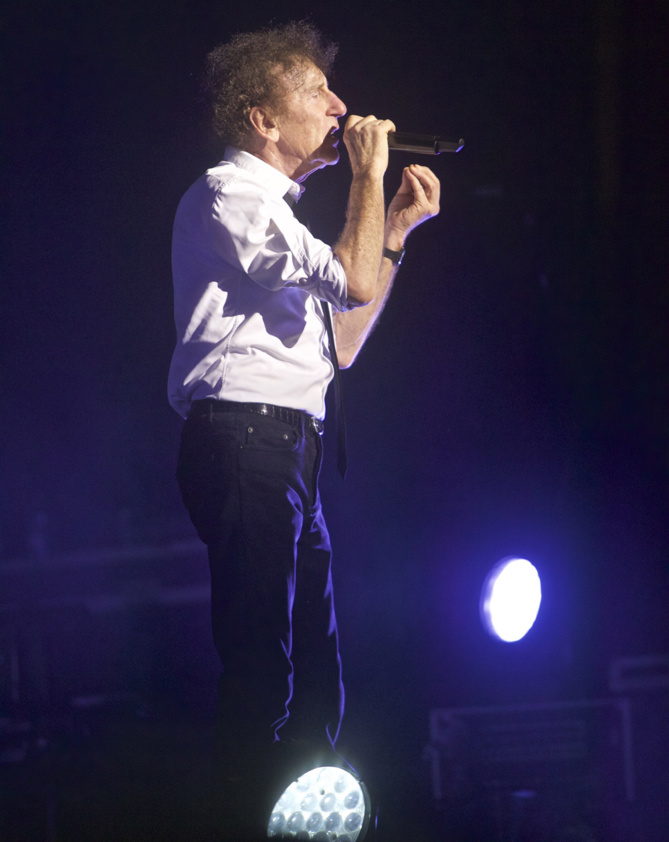 Alain Souchon et Laurent Voulzy au Stade de l'Est Alain Souchon et Laurent Voulzy au Stade de l'Est