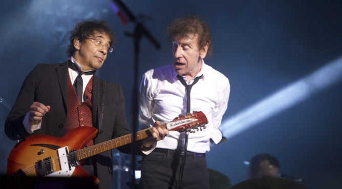 Alain Souchon et Laurent Voulzy au Stade de l'Est Alain Souchon et Laurent Voulzy au Stade de l'Est