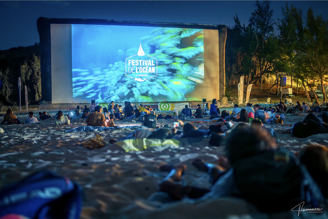 Lancement du Festival de l’Océan : une soirée magique les pieds dans le sable à Cap Homard Lancement du Festival de l’Océan : une soirée magique les pieds dans le sable à Cap Homard