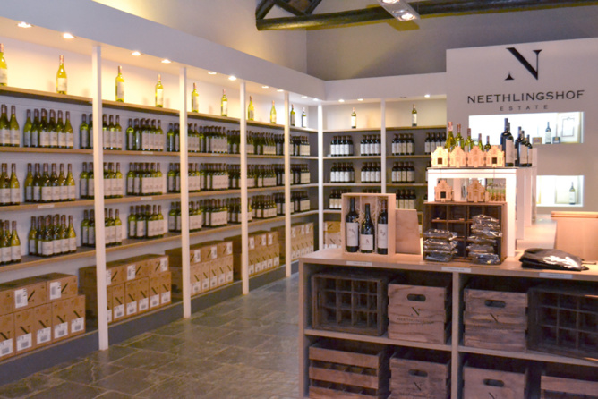 Au Neethlingshof Wine Estate Au Neethlingshof Wine Estate