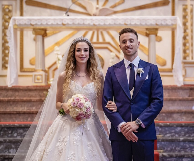 10 jours après son mariage, la star du foot perd la vie avec son frère 10 jours après son mariage, la star du foot perd la vie avec son frère