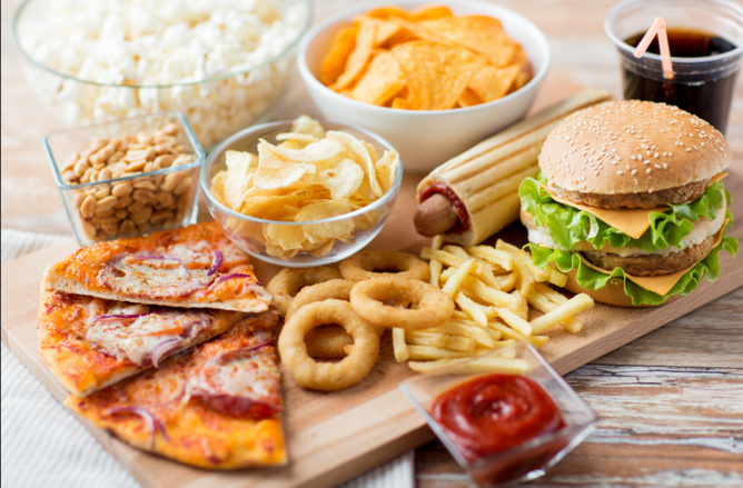 2.700 euros pour ingurgiter de la junk food! 2.700 euros pour ingurgiter de la junk food!