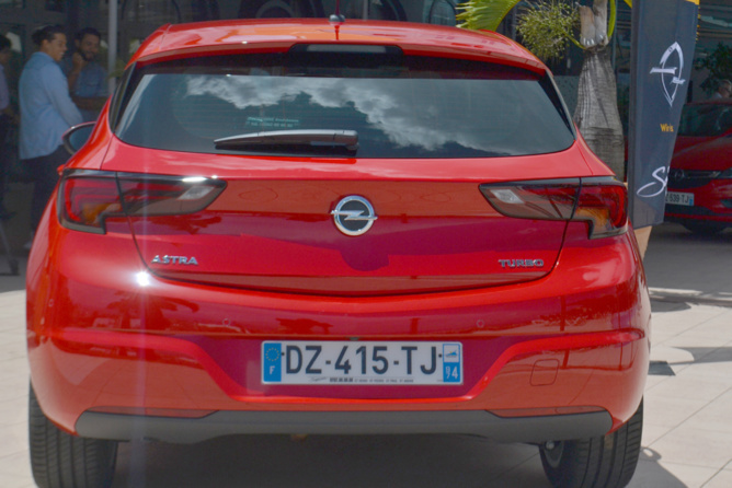 Une auto moderne... Une auto moderne...