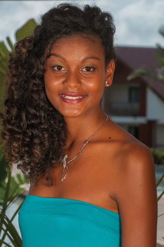 9. Rachel MARAGUE IVAVA - 18 ans, 1,81m - Saint-Paul 9. Rachel MARAGUE IVAVA - 18 ans, 1,81m - Saint-Paul