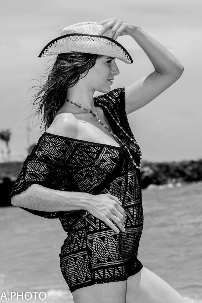 Julie Grondin<br>La bombe du Sud! Julie Grondin<br>La bombe du Sud!