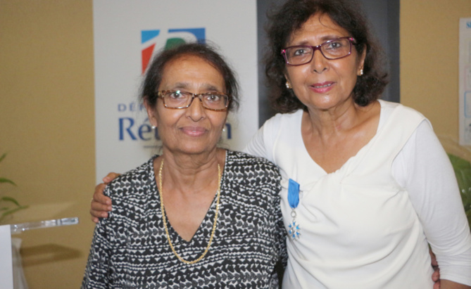 Tayeba Moullan reçoit l'Ordre National du Mérite Tayeba Moullan reçoit l'Ordre National du Mérite