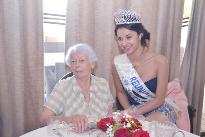 Exceptionnelle Miss Réunion à la Fête des Grands-Mères! Exceptionnelle Miss Réunion à la Fête des Grands-Mères!
