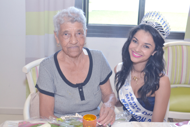 Exceptionnelle Miss Réunion à la Fête des Grands-Mères! Exceptionnelle Miss Réunion à la Fête des Grands-Mères!