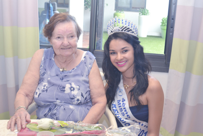 Exceptionnelle Miss Réunion à la Fête des Grands-Mères! Exceptionnelle Miss Réunion à la Fête des Grands-Mères!