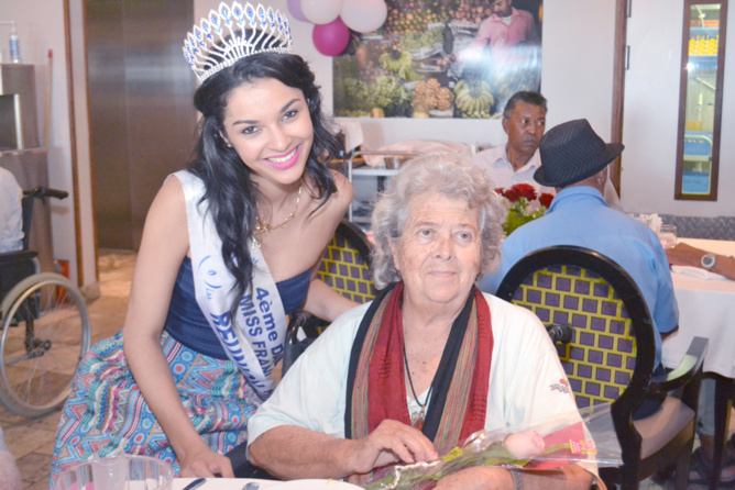 Exceptionnelle Miss Réunion à la Fête des Grands-Mères!