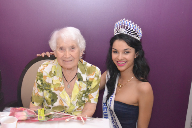 Exceptionnelle Miss Réunion à la Fête des Grands-Mères! Exceptionnelle Miss Réunion à la Fête des Grands-Mères!