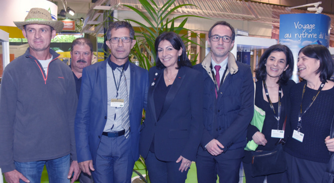 Dernière visite officielle du salon, Anne Hidalgo, maire de Paris Dernière visite officielle du salon, Anne Hidalgo, maire de Paris