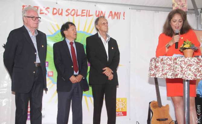 A l'heure des discours... A l'heure des discours...