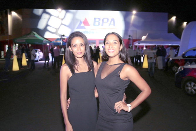 Les hôtesses de la soirée Les hôtesses de la soirée