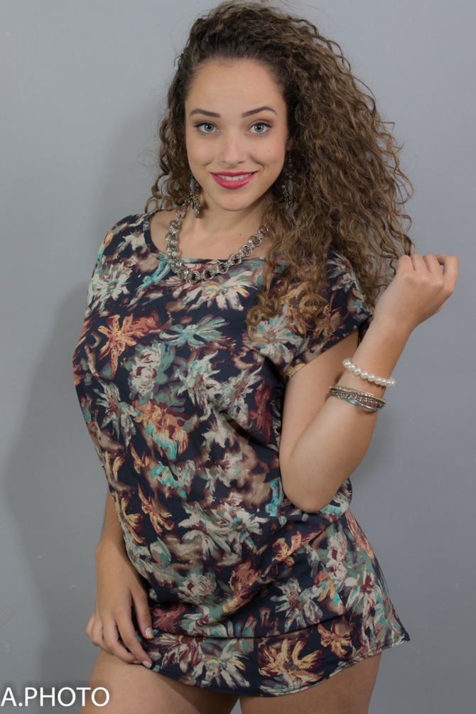 Une très jolie fille des hauts de l’île… Une très jolie fille des hauts de l’île…