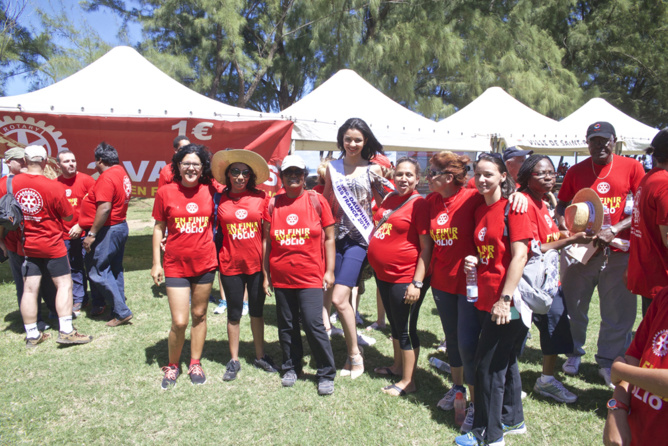 Marche contre la polio du Rotary-Club à Saint-Pierre<br>Miss Réunion soutient la cause Marche contre la polio du Rotary-Club à Saint-Pierre<br>Miss Réunion soutient la cause