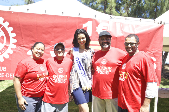 Marche contre la polio du Rotary-Club à Saint-Pierre<br>Miss Réunion soutient la cause Marche contre la polio du Rotary-Club à Saint-Pierre<br>Miss Réunion soutient la cause