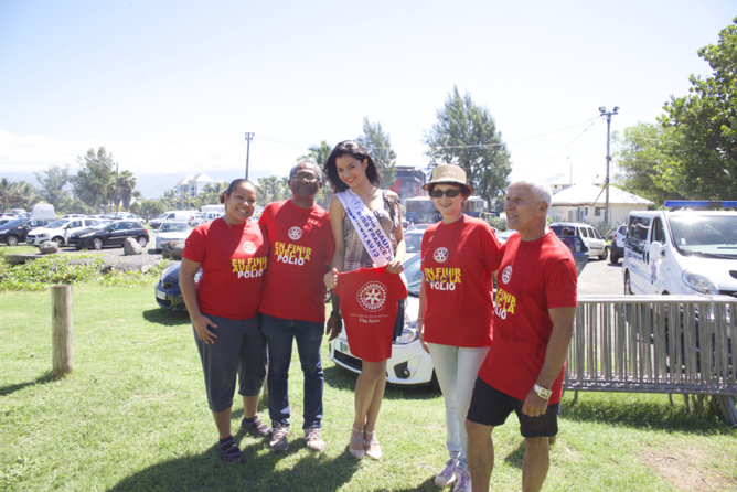 Marche contre la polio du Rotary-Club à Saint-Pierre<br>Miss Réunion soutient la cause Marche contre la polio du Rotary-Club à Saint-Pierre<br>Miss Réunion soutient la cause